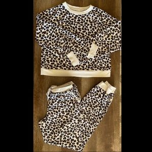 Knit & Lounge Women’s Small Lounge Set